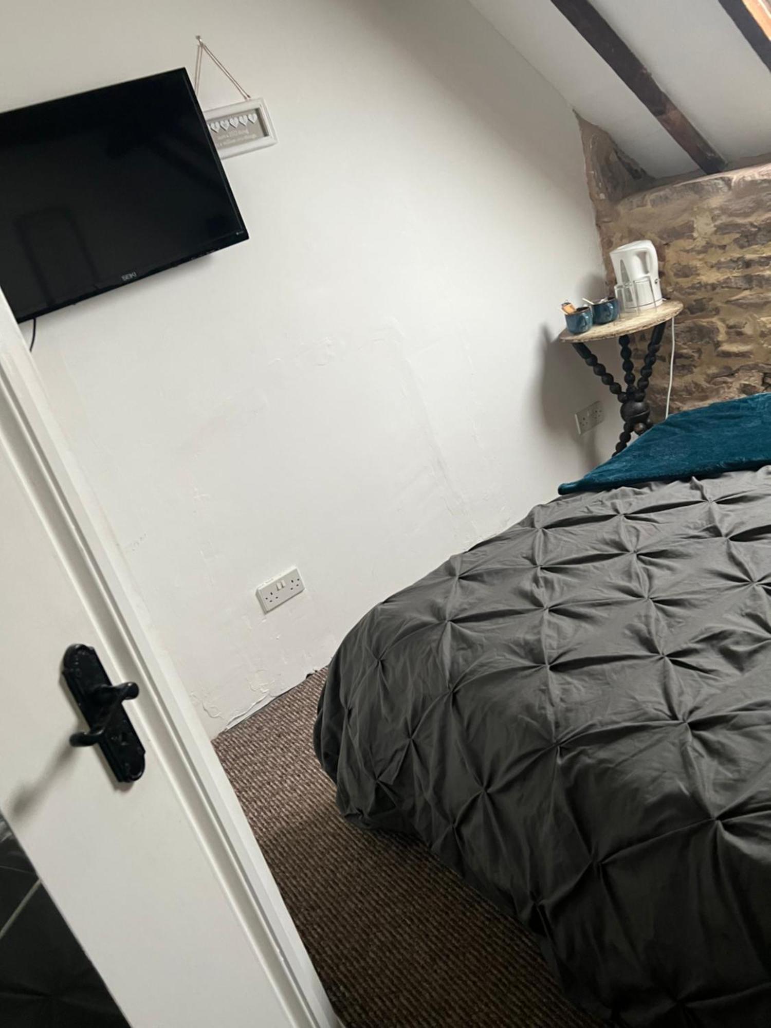 Crosskeys Inn Guest Rooms In Wye Valley Goodrich 外观 照片