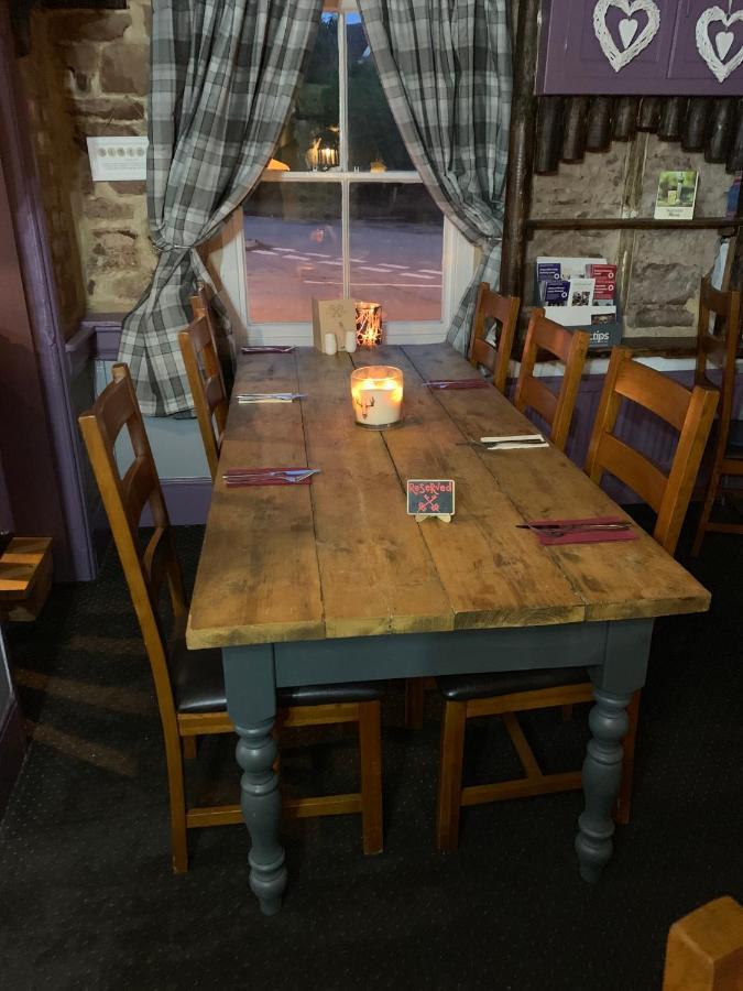 Crosskeys Inn Guest Rooms In Wye Valley Goodrich 外观 照片