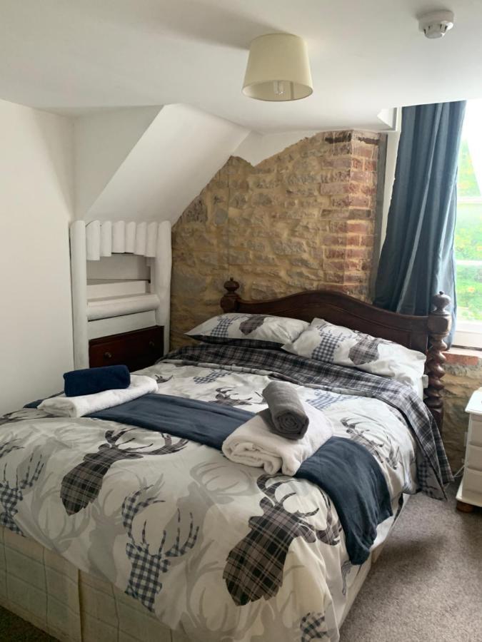 Crosskeys Inn Guest Rooms In Wye Valley Goodrich 外观 照片