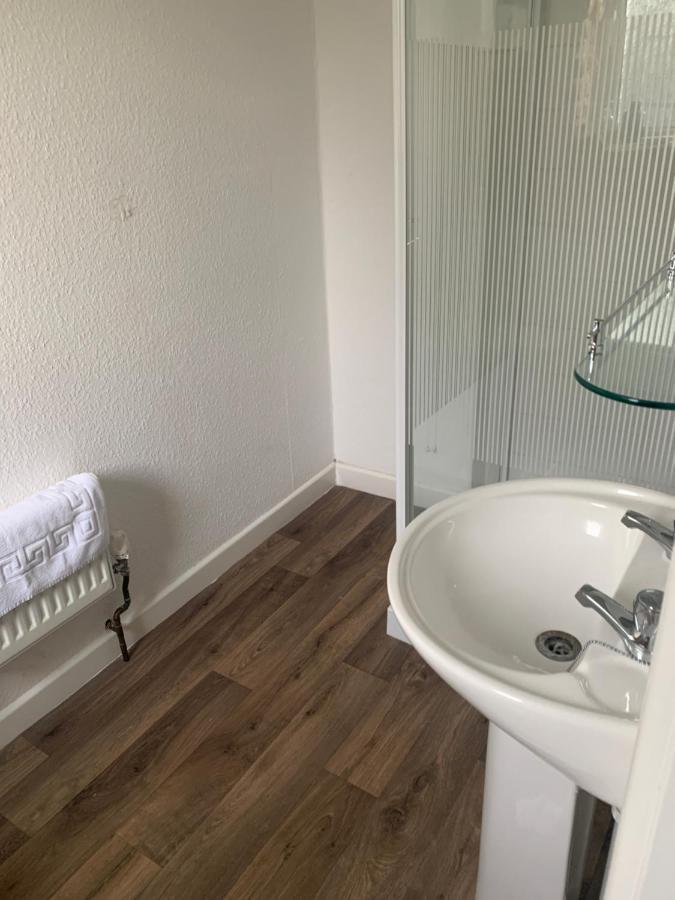 Crosskeys Inn Guest Rooms In Wye Valley Goodrich 外观 照片